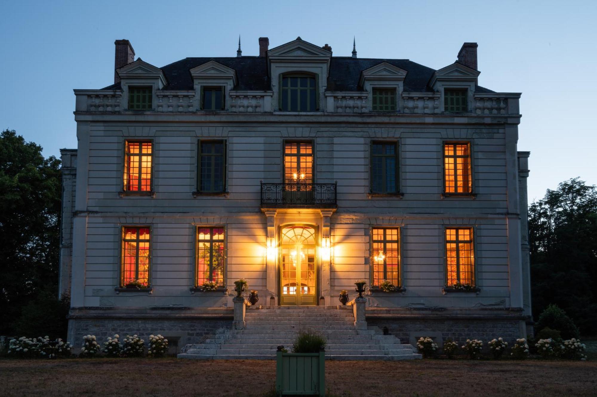Le Chateau Du Breuil Mazières-de-Touraine Dış mekan fotoğraf